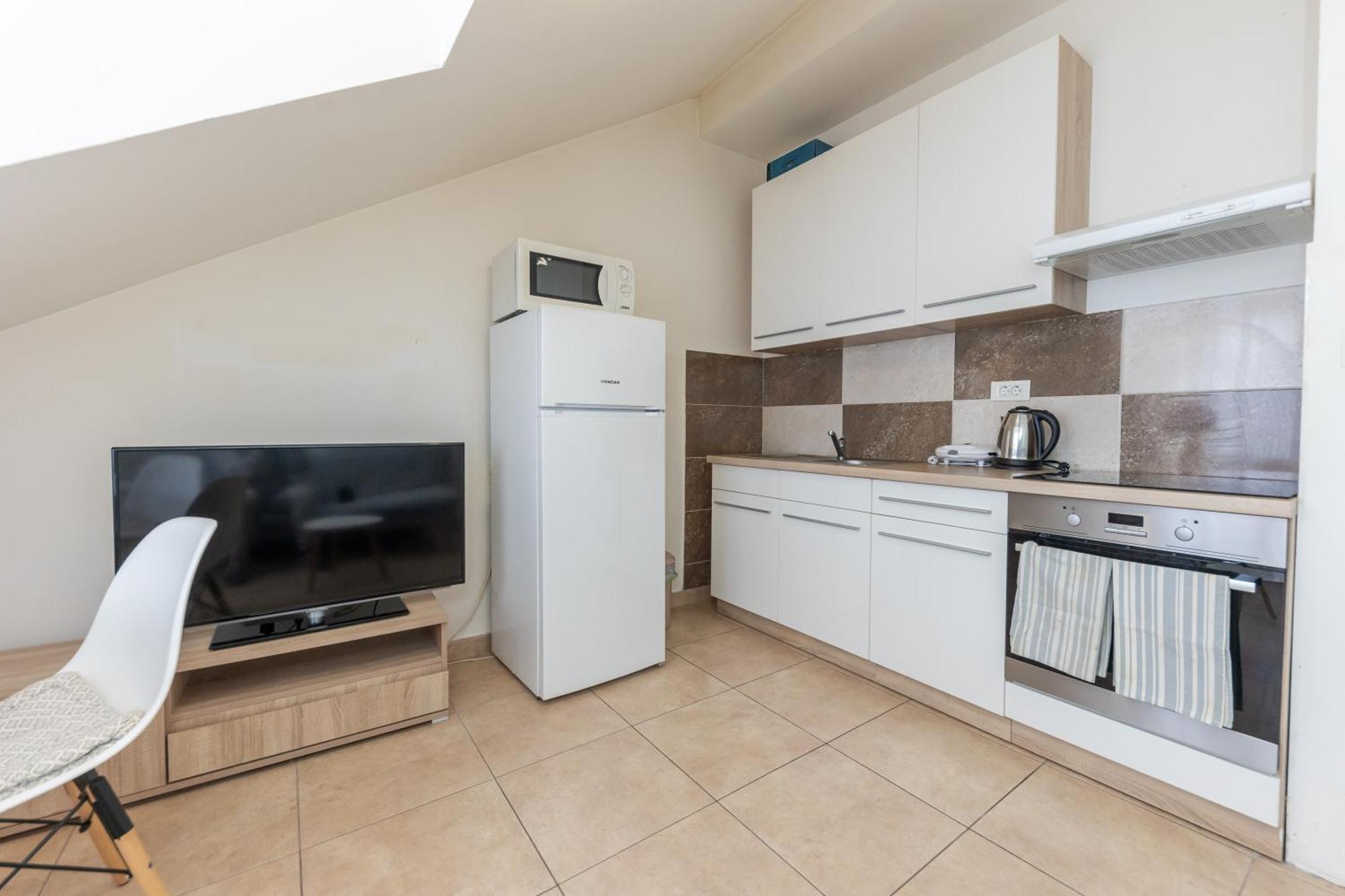 House Niko M With 6 Apartments Split Zewnętrze zdjęcie