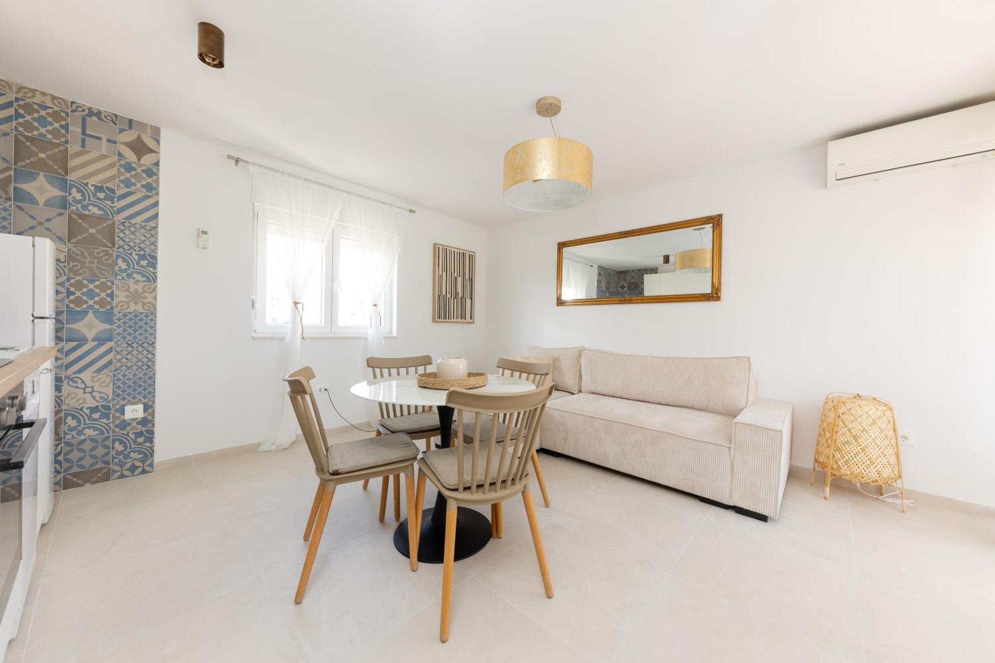 House Niko M With 6 Apartments Split Zewnętrze zdjęcie